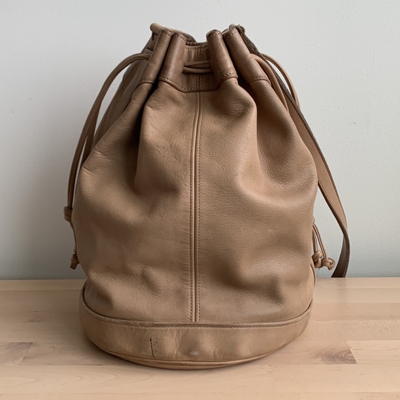 COACH | Vintage Drawstring Bucket Bag - Leather - Picture 6 of 16